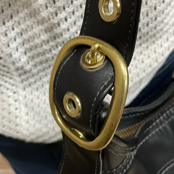 Vintage Coach Shoulder Bag Black Leather
